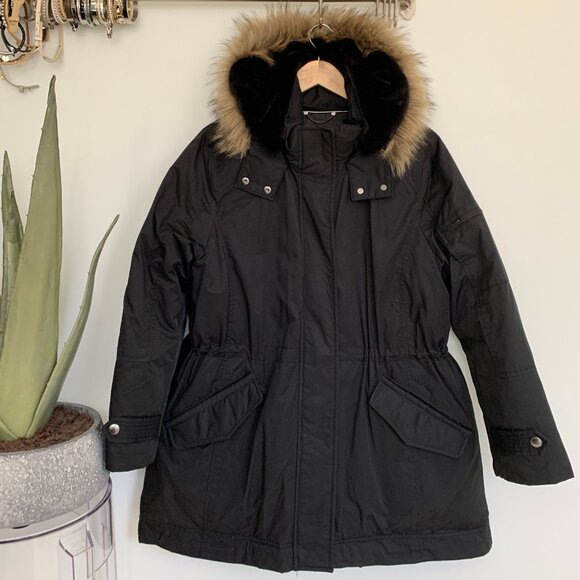 Banana Republic Down Water-Resistant Faux Fur Trim Parka - Picture 5 of 16